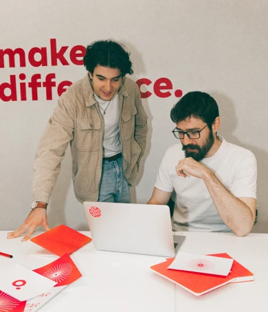 foto de equipo trabajando